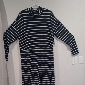 Chic Striped Long Sleeve Dress